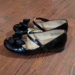 Nordstrom Black Kids Shoes with Bow Size 5